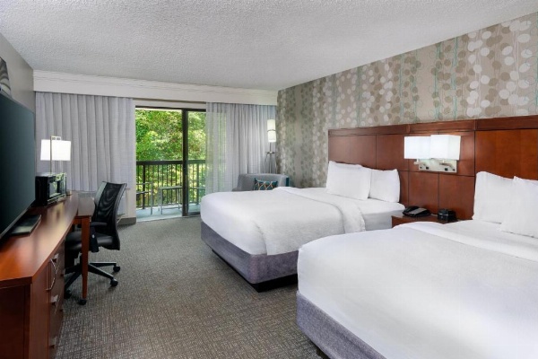 Courtyard by Marriott Asheville image 10